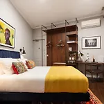 Utopian - Design - Free Minibar Πανσιόν 4*