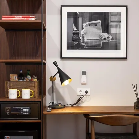 Gasthuis Utopian - Design - Free Minibar 4*