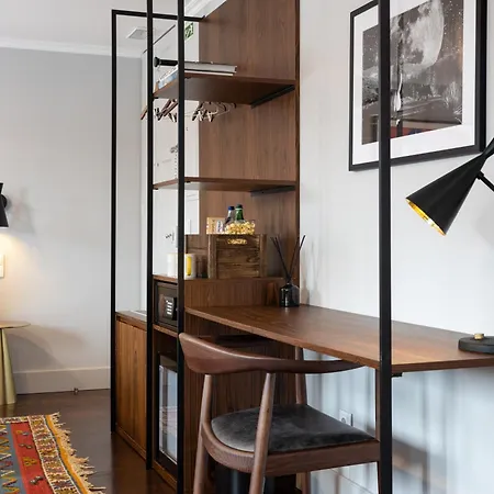 Utopian - Design - Free Minibar Gasthuis Porto