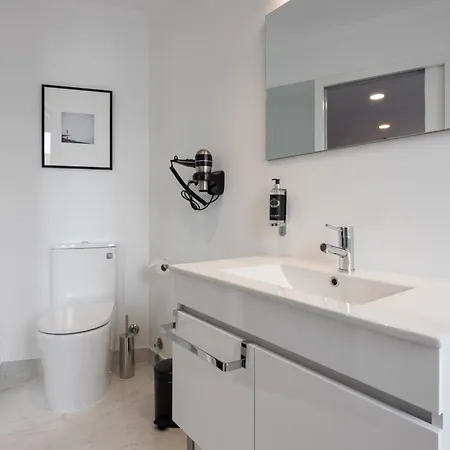 Utopian Hotel, A Charming Oporto