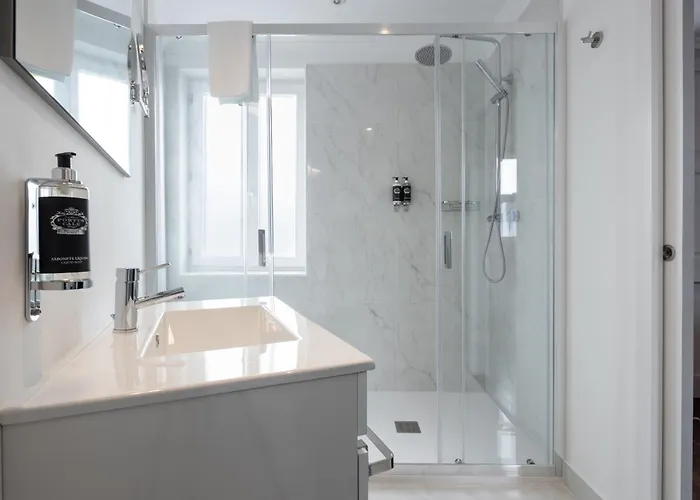 Guest house Utopian - Design - Free Minibar Porto