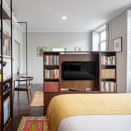 Utopian - Design - Free Minibar 4* Порту