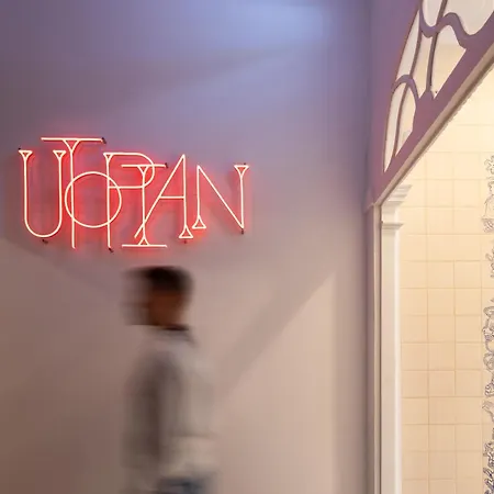 Utopian - Design - Free Minibar Гостевой дом