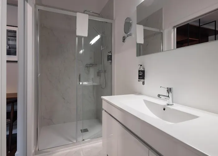 Utopian - Design - Free Minibar 4*